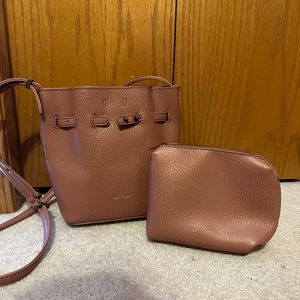 Matt & Nat Lexi Mini Bucket Bag in Dust Pink